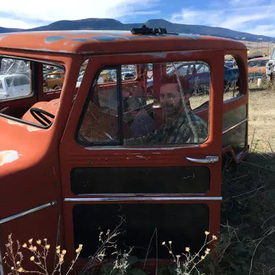 On the hunt in the junkyard